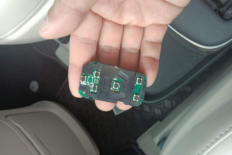 Used Buick GL8 2022 Avenir Aivia Six-Seat Deluxe Edition