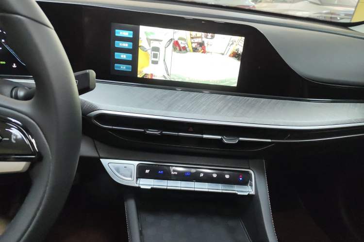 Used CHANGAN Eado 2023 Changan Edition PLUS Blue Whale NE 1.4T GDI DCT Prestige Version
