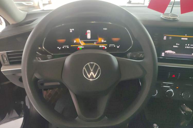 Used Volkswagen Passat 2022 280TSI Business Edition Steering Wheel