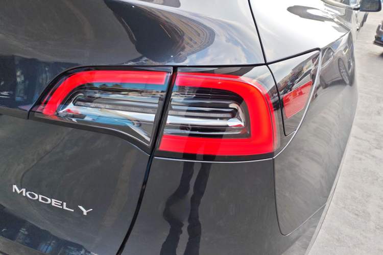 Used Tesla Model Y 2024 Rear-Wheel-Drive Version