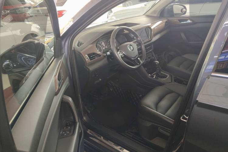 Used Volkswagen Tharu 2019 330TSI Four-Wheel Drive Luxury Edition China VI Standard
