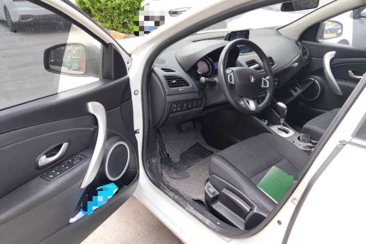 Used Renault Fluence 2013 2.0L Comfort Edition