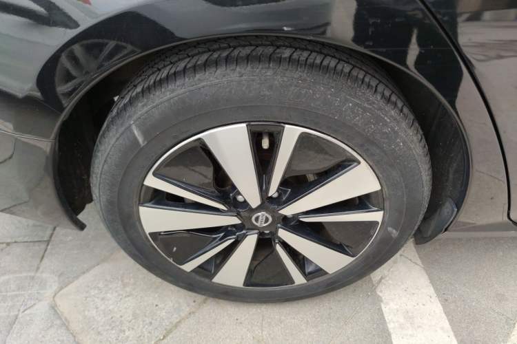Used Nissan Teana 2021 2.0L XL Comfort Edition Right Rear Wheel Hub