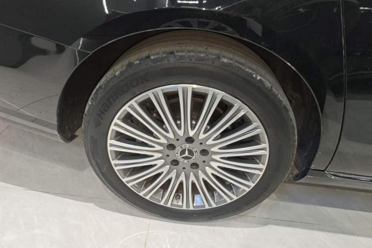 Used Mercedes-Benz E-Class 2023 Updated E 300 L Fashion Edition