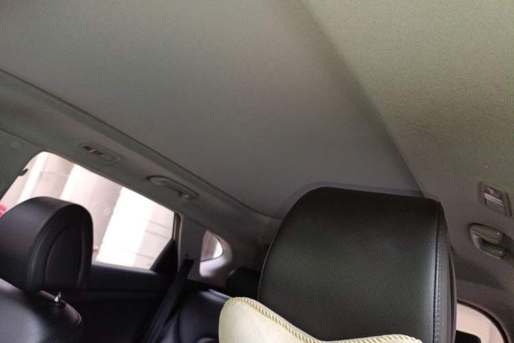 Used Hyundai Tucson 2015 1.6T Dual-Clutch Two-Wheel-Drive Smart Model Headliner