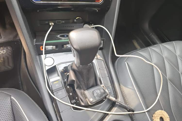 Used Volkswagen Tiguan L 2022 330TSI Automatic Two-Wheel Drive Smart Edition
