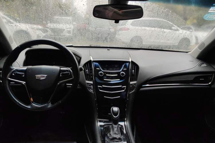 Used Cadillac ATS-L 2017 28T Tech Edition Center Console