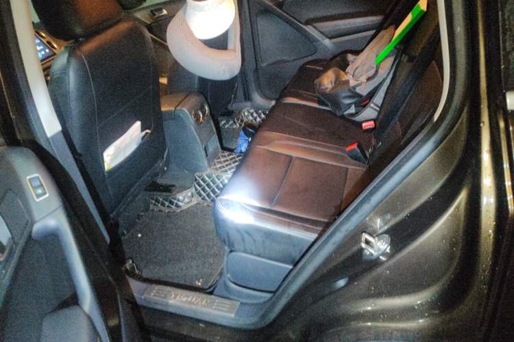 Used Volkswagen Tiguan 2016 300TSI Automatic Two-Wheel Drive Trend Edition Left Rear Seat