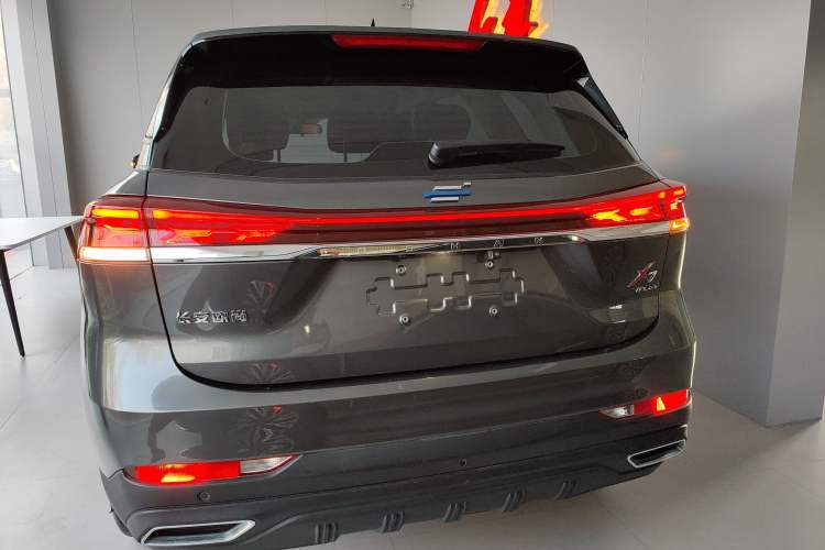 Used Oshan X7 PLUS 2022 1.5T Manual Luxury Version