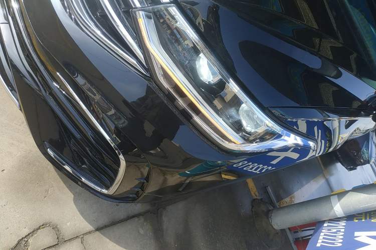 Used Volkswagen Tiguan L 2024 Outstanding Model 330TSI Automatic Two-Wheel Drive R-Line Dragon Glory Edition Left Front Headlight