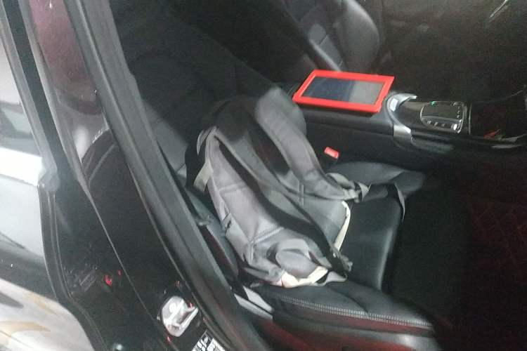 Used Mercedes-Benz GLC 2021 GLC 260 L 4MATIC Dynamic Edition Right Front Seat