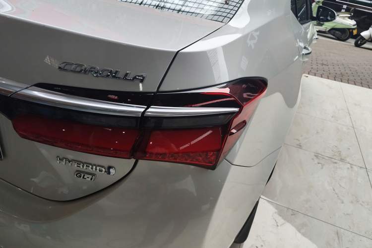 Used Toyota Corolla 2018 Dual-Engine 1.8L E-CVT Smart Edition Right Rear Taillight