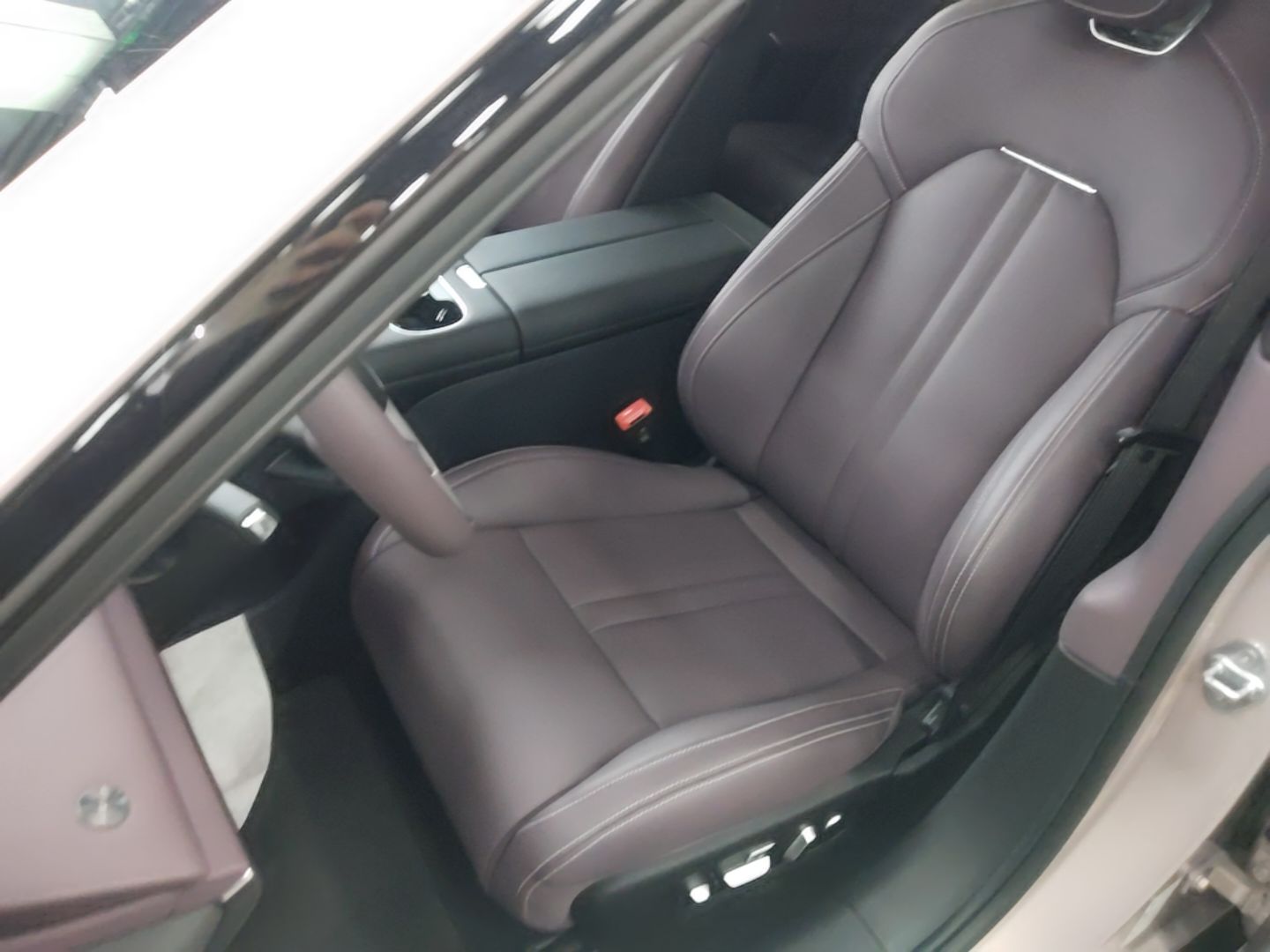 Xiaomi Auto SU7 2026 Model Standard Edition — снимка 17