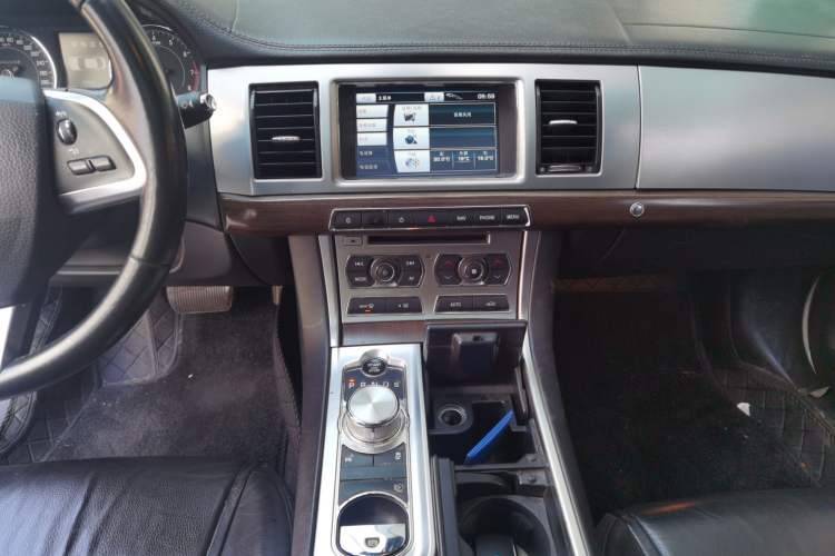 Used Jaguar XF 2013 XF 2.0T Luxury Edition