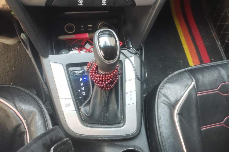 Used Hyundai Elantra (6th Generation / Lingdong) 2016 1.6L Automatic ZhiXuan – Elite Version