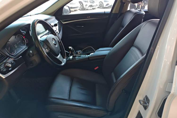 Used BMW 5 Series 2017 525Li Luxury Design Package
