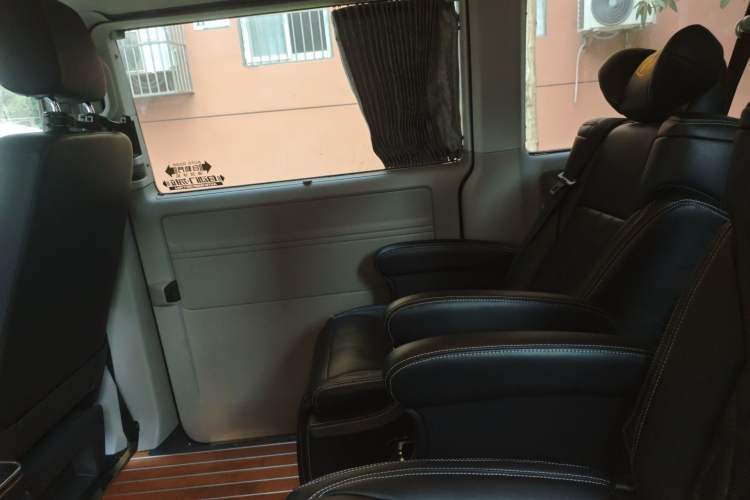 Used Volkswagen Caravelle 2018 2.0 TSI 4x4 Luxury Edition 7-Seater Left Rear Seat