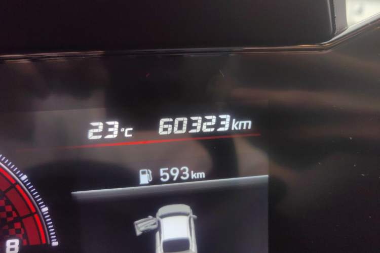 Used Hyundai Elantra 2021 240TGDi DCT LUX Prestige Edition Odometer Close Up