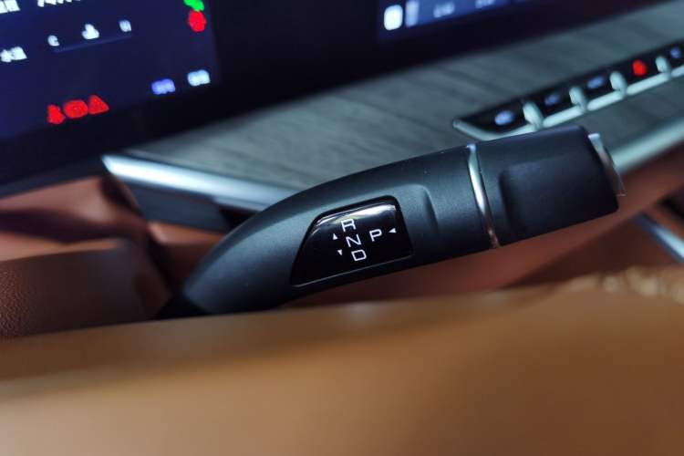 Used Wey Lanshan 2023 Four-Wheel Drive Ultra-Long Range Version Gear Lever