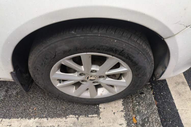 Used Skoda Fabia 2014 1.4L Manual Crystal Edition