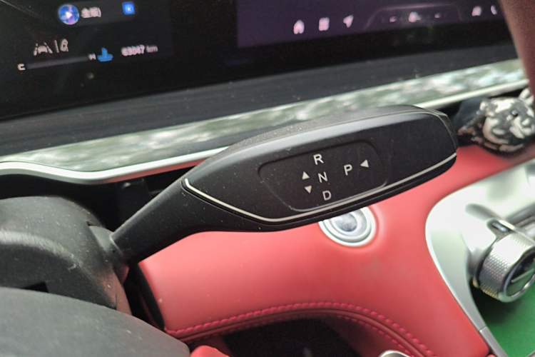 Used EXEED Stellar 2023 400T Two-Wheel Drive Comfort Edition Gear Lever