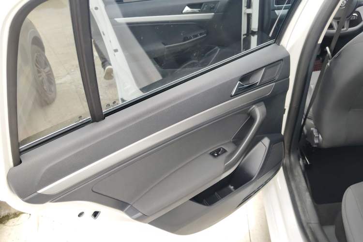 Used Volkswagen Gran Lavida 2017 1.6L Automatic Fashion Edition