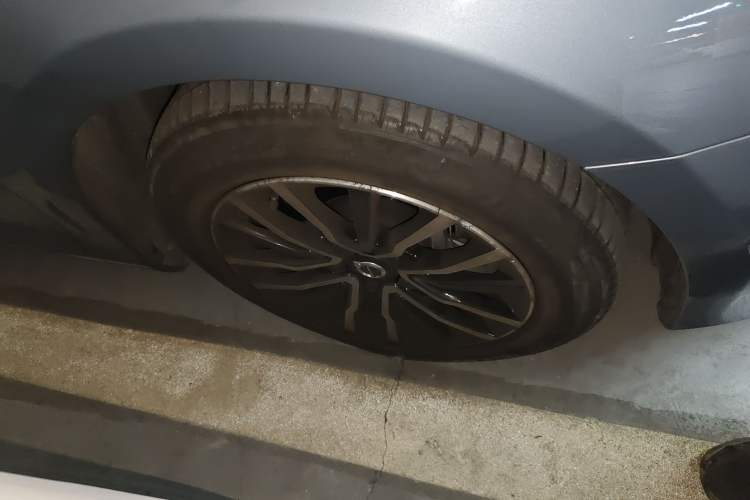 Used Volvo V40 2019 T3 Zhiyi Edition
