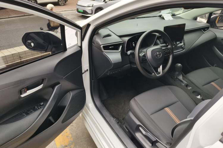 Used Toyota Levin 2024 Smart Electric Hybrid Dual-Engine 1.8L Luxury Edition Driver Seat