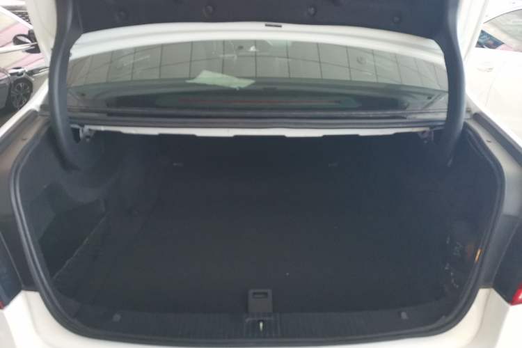 Used Mercedes-Benz E-Class 2015 Revised E 180 L Sport Edition
