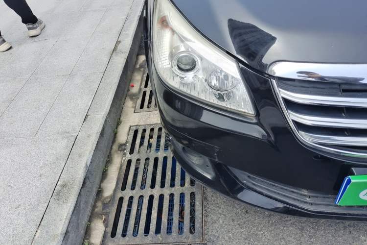 Used Chery E5 2012 1.8L CVT Sport Edition Right Front Headlight