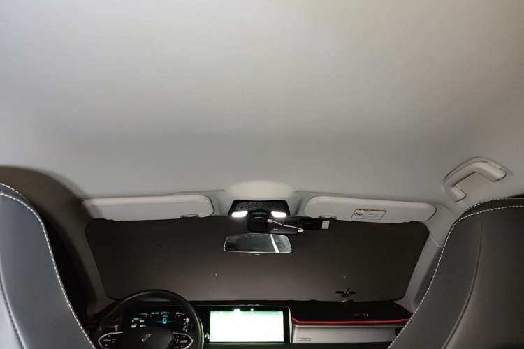 Used NETA U 2022 Pro 400 Comfort Edition