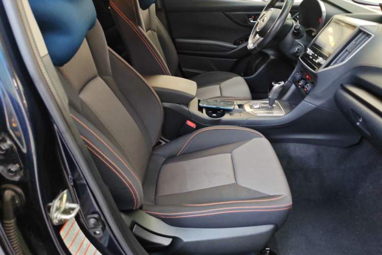 Used Subaru XV 2018 2.0i All-Wheel-Drive Elite Edition Right Front Seat