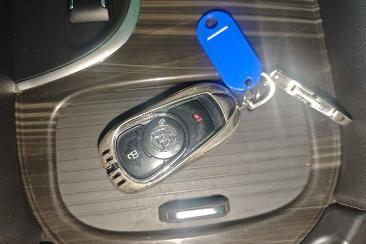 Used Buick Envision 2018 20T Two-Wheel-Drive Leading Model