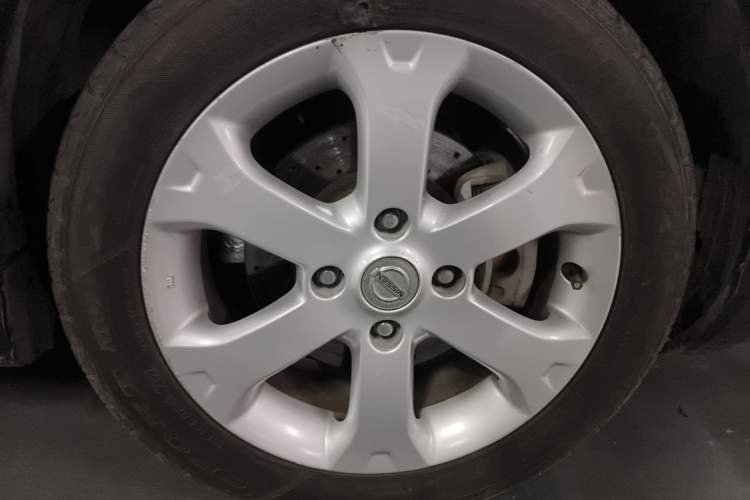 Used Nissan Livina 2013 JINRUI 1.6XV CVT Luxury Edition
