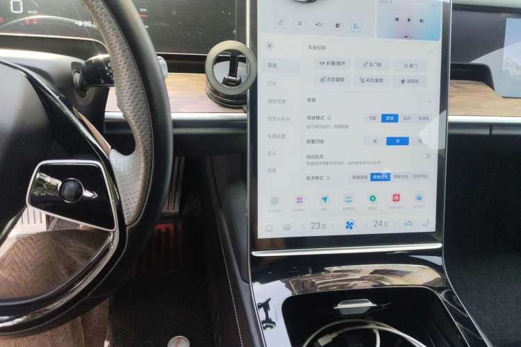 Used NETA S 2022 Extended-Range Version 1160 km Range Rear-Wheel Drive Mid-Grade
