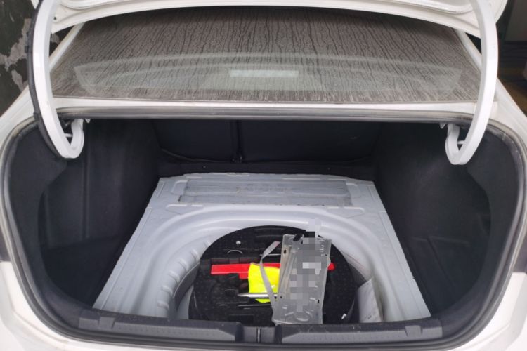 Used Volkswagen Lavida 2024 1.5L Automatic DeYi Edition Trunk