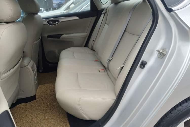 Used Nissan Sylphy 2019 1.6XE CVT Comfort Edition China VI Standard Left Rear Seat