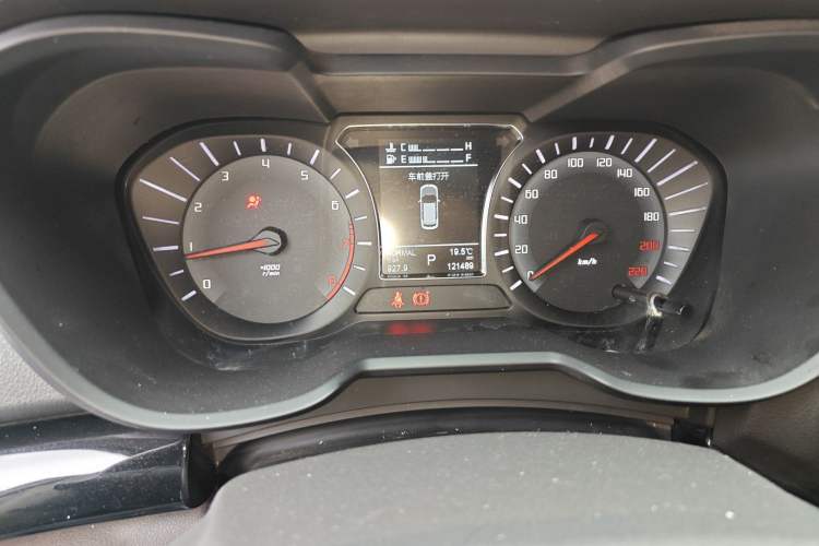 Used GAC Trumpchi GS4 2015 200T G-DCT Luxury Edition Odometer Close Up