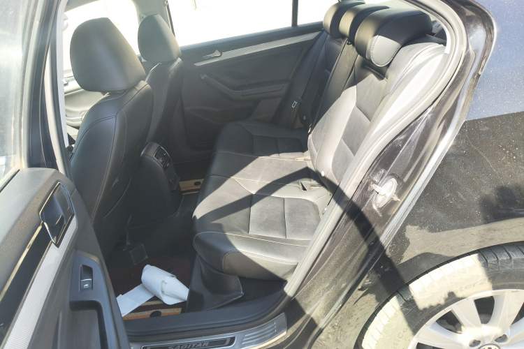 Used Volkswagen Sagitar 2015 230TSI Manual Comfort Version Left Rear Seat