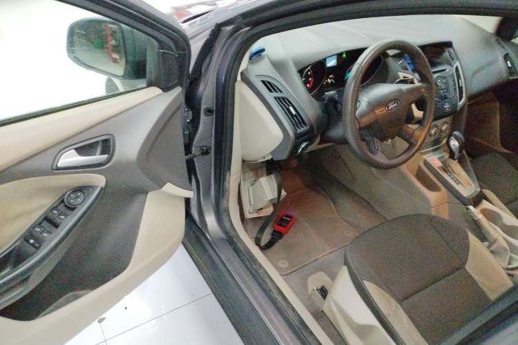 Used Ford Focus 2012 Sedan 1.6L Automatic Comfort Model