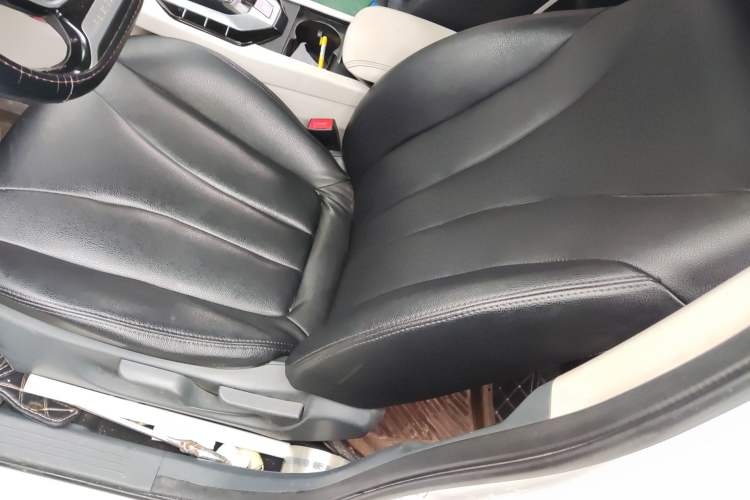 Used BAIC Beijing EU5 2018 R500 Smart Wind Edition