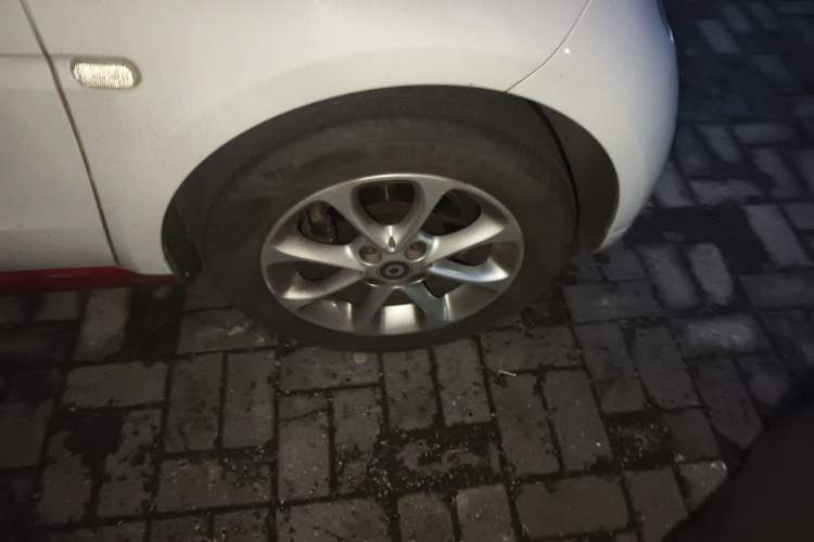 Used smart fortwo 2015 1.0L 52 kW hardtop Dynamic version