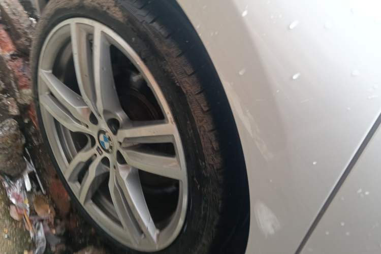 Used BMW 1 Series 2020 125i Leading Model M Sport Package Right Rear Wheel Hub