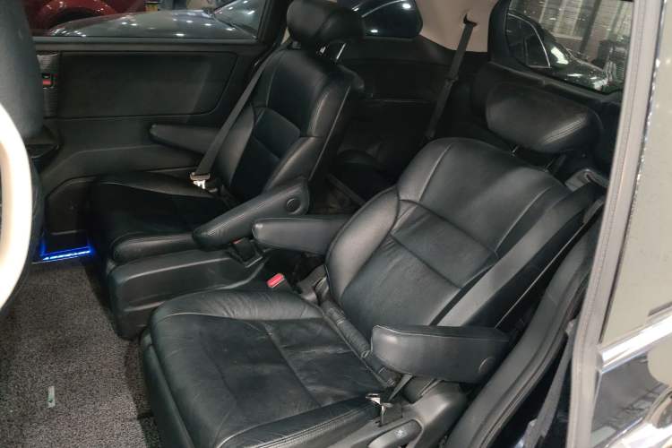 Used Honda Odyssey 2015 Updated 2.4L Smart Cool Version
