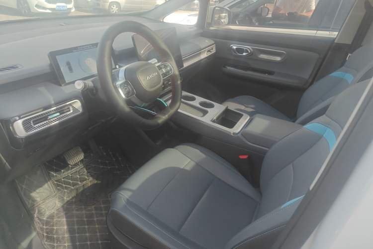 Used AION Y 2023 Plus 510 Smart Edition Left Front Seat