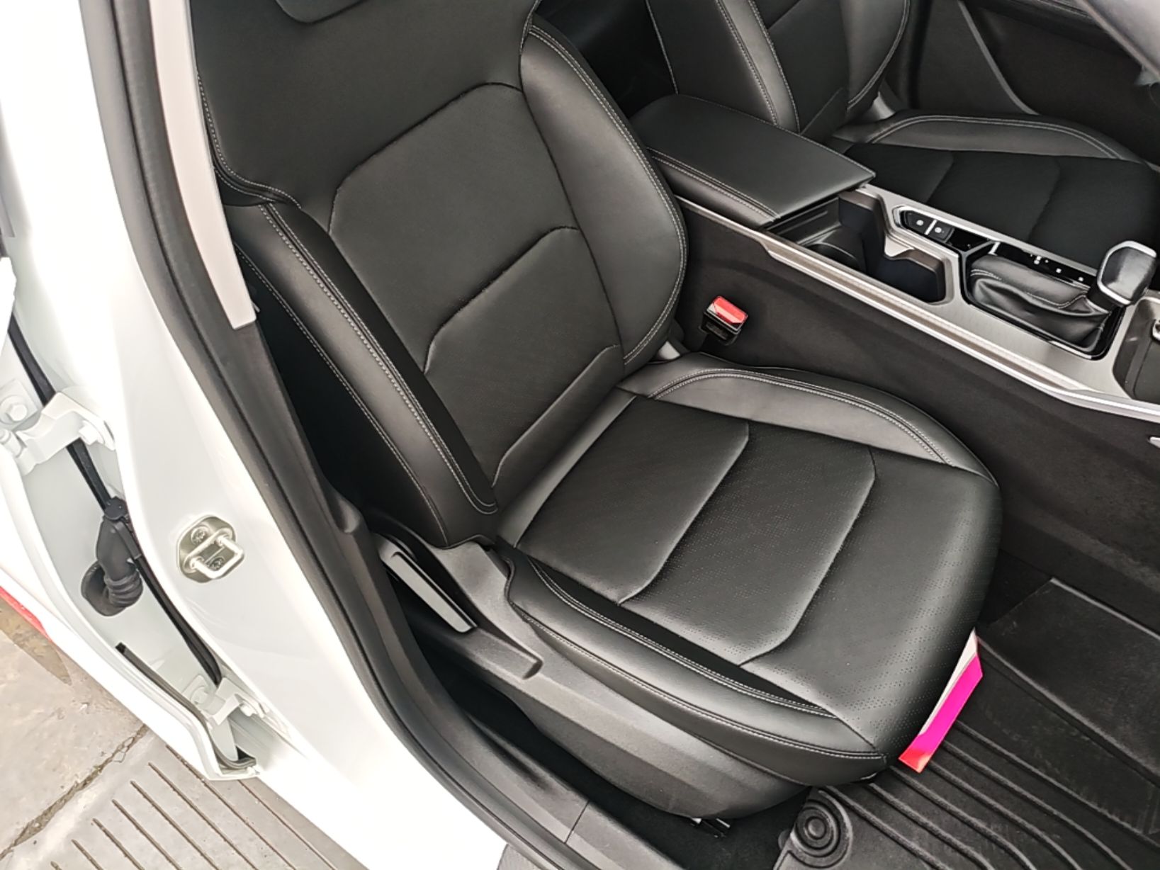 Geely Auto Emgrand 2023 4th Generation Champion Edition 1.5L CVT Luxury Model — снимка 19