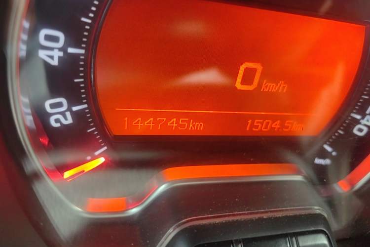 Used Citroen C5 2014 1.6T Automatic Luxury Model Odometer Close Up