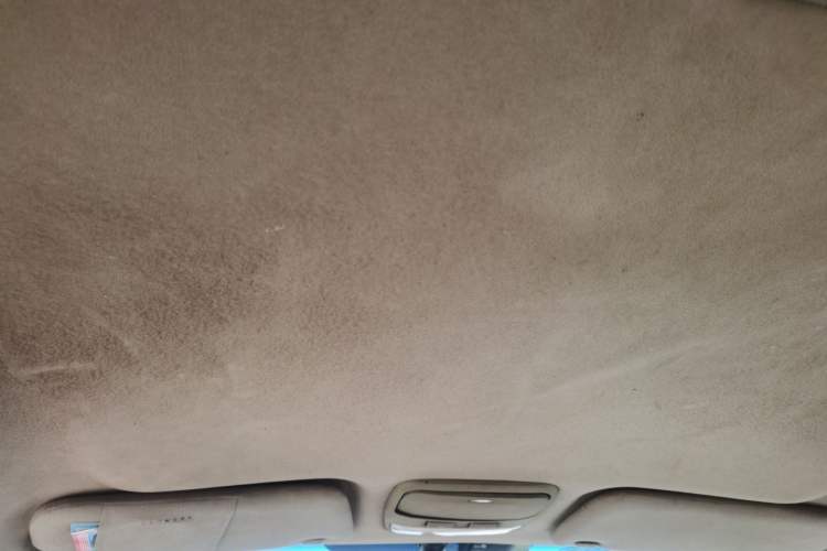 Used Huatai Santa Fe Classic 2012 2.0L Gasoline Manual Two-Wheel Drive Comfort Version Headliner