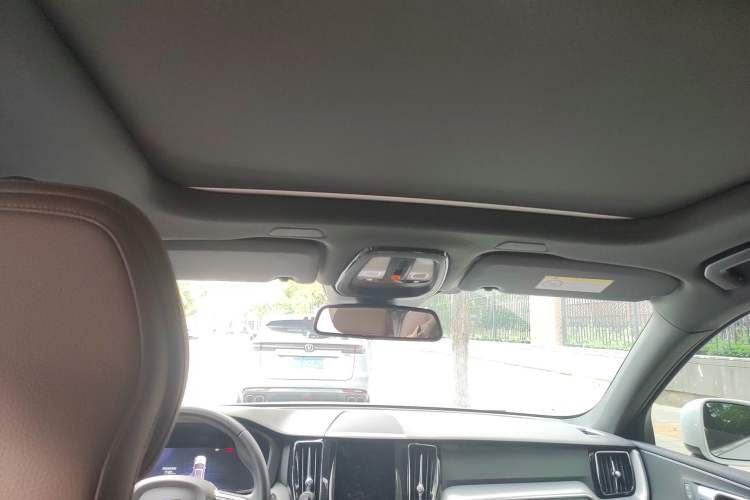 Used Volvo XC60 2024 B5 4x4 Smart Luxury Edition