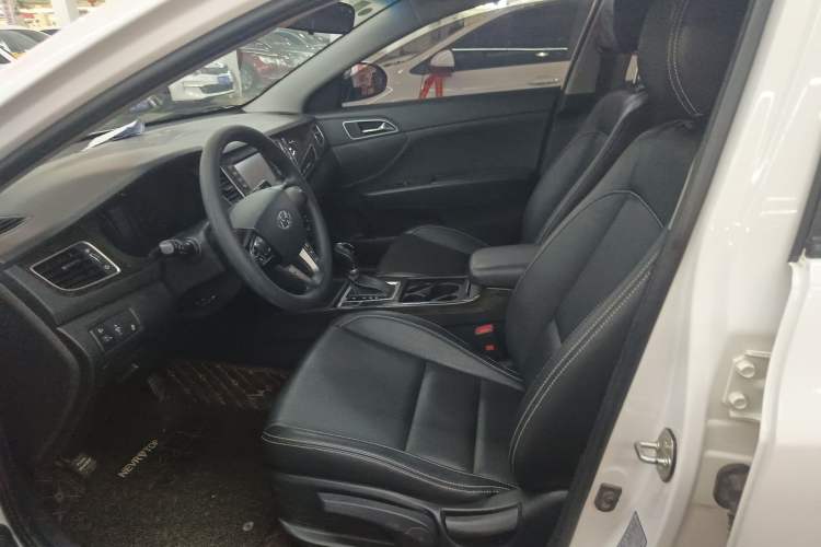 Used Hyundai Mistra 2016 1.6T Automatic Smart GLS Left Front Seat